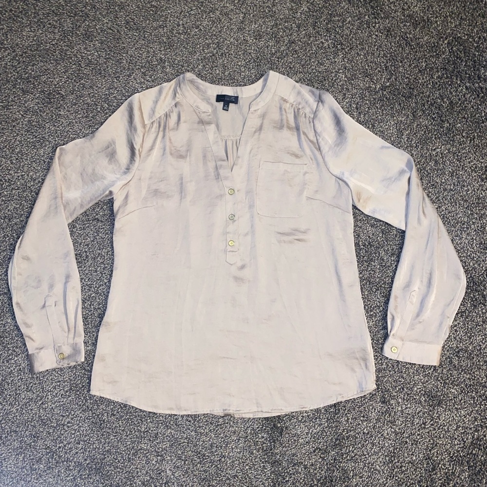 The Limited women’s gold top size medium